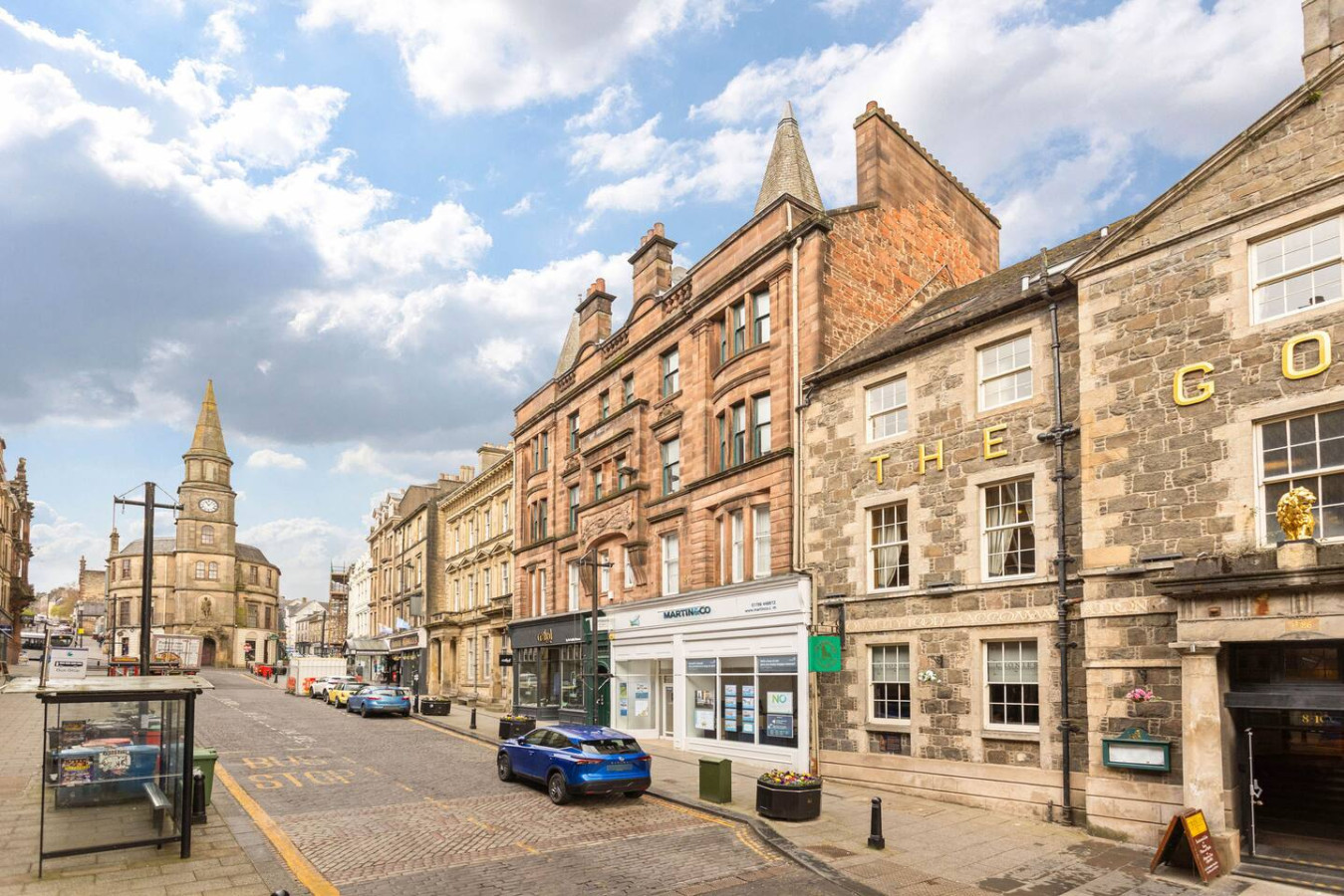 Stylish Scottish 3-Bed | Heart of Stirling in 16C King Street, Stirling, FK81AY - Property image 6 - VivreStays