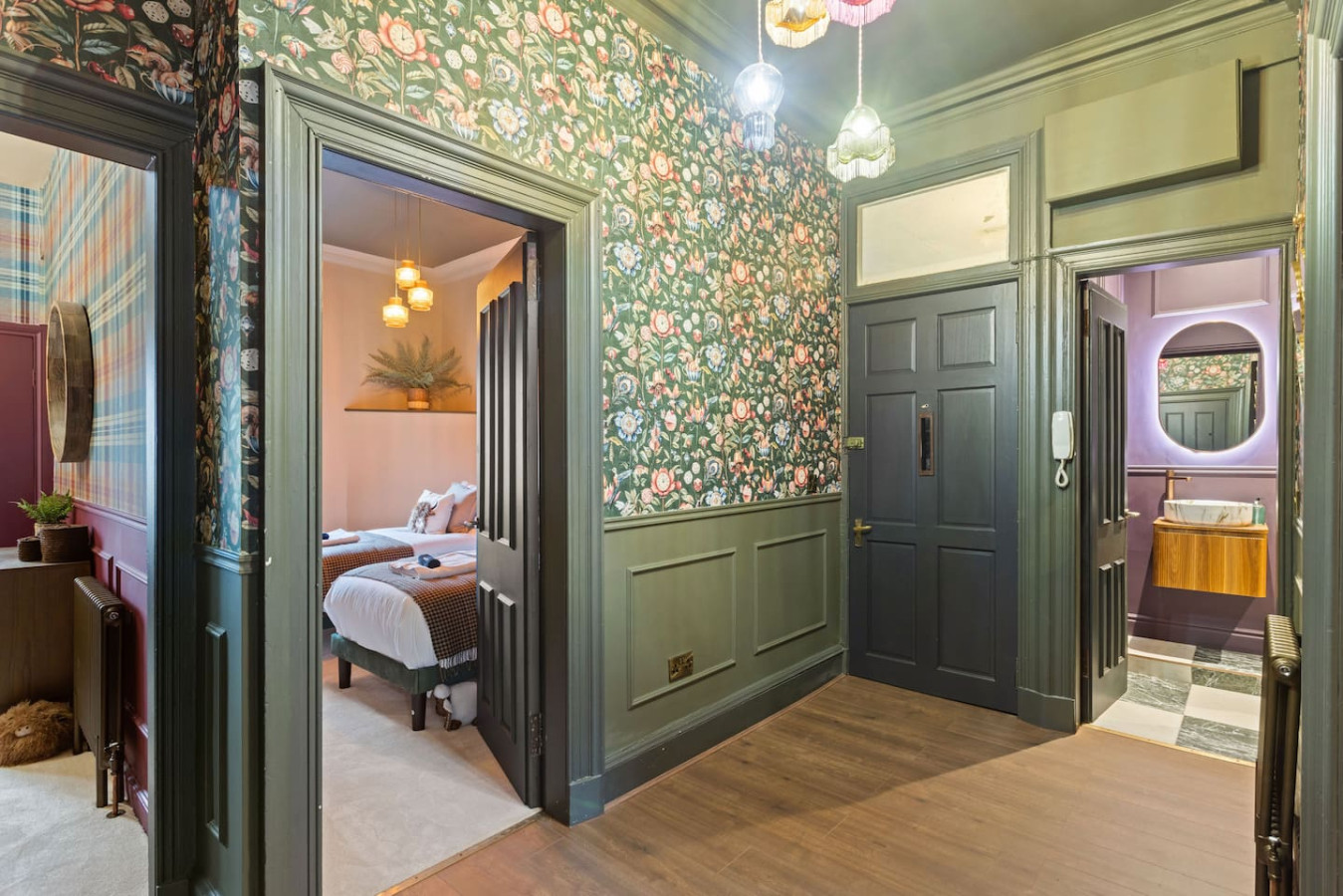 Stylish Scottish 3-Bed | Heart of Stirling in 16C King Street, Stirling, FK81AY - Property image 34 - VivreStays