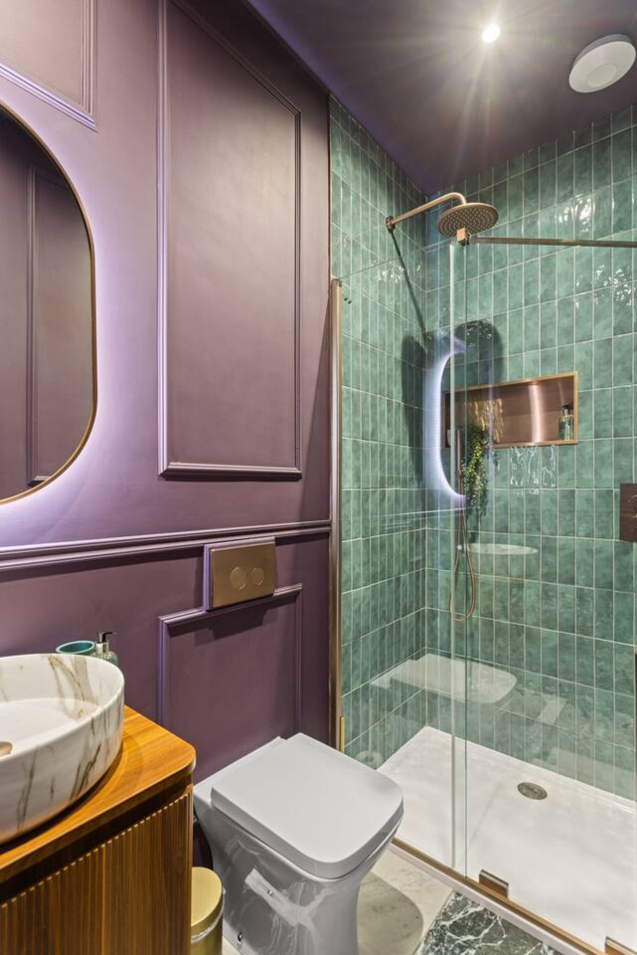 Stylish Scottish 3-Bed | Heart of Stirling in 16C King Street, Stirling, FK81AY - Property image 3 - VivreStays