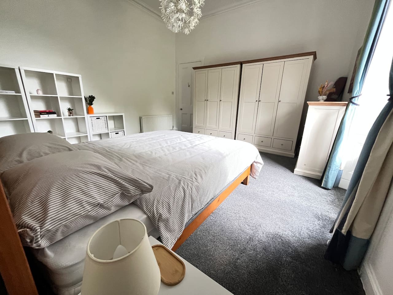 The Central Glasgow Villa in 319 Albert Drive - Property image 69 - VivreStays