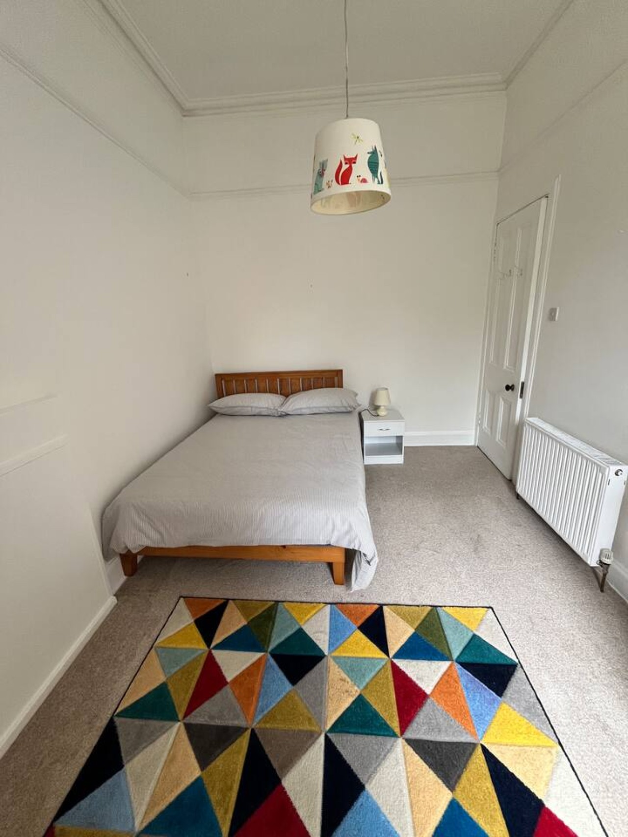The Central Glasgow Villa in 319 Albert Drive - Property image 92 - VivreStays