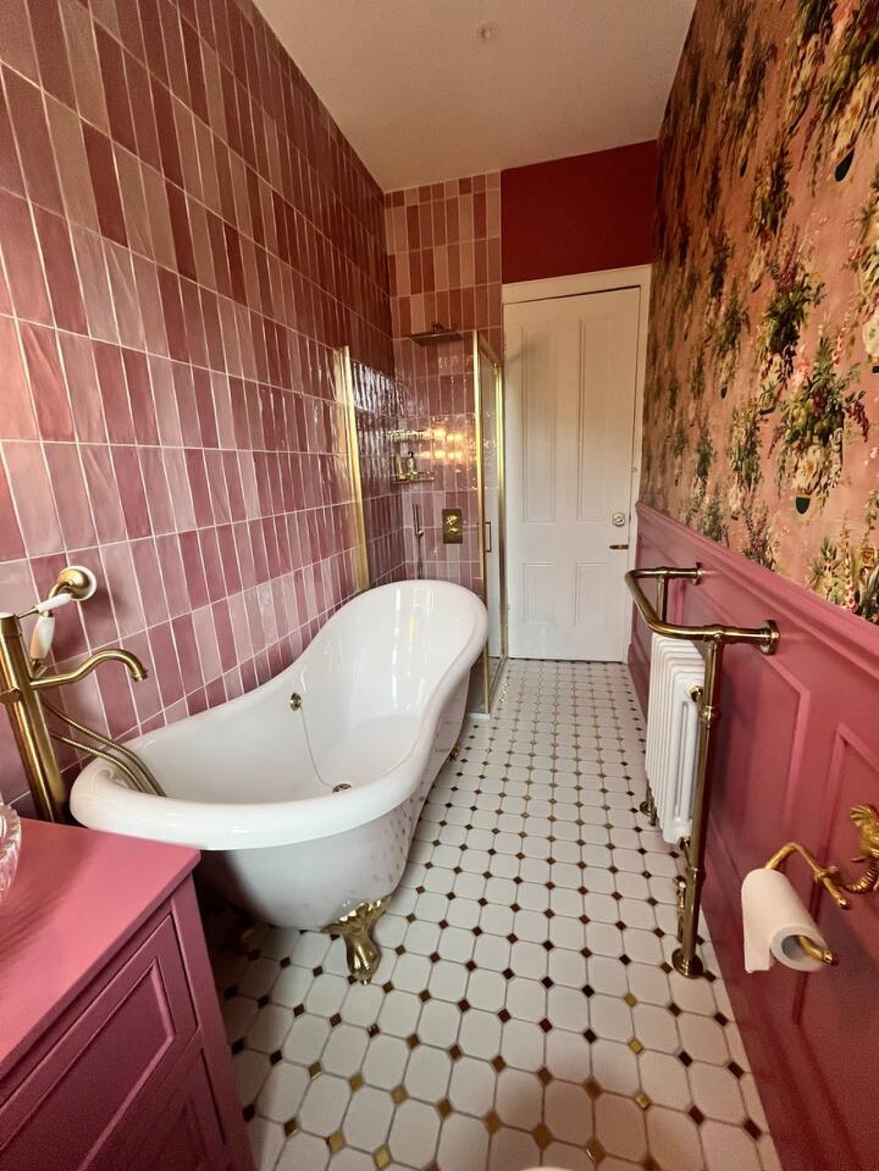 The Central Glasgow Villa in 319 Albert Drive - Property image 81 - VivreStays