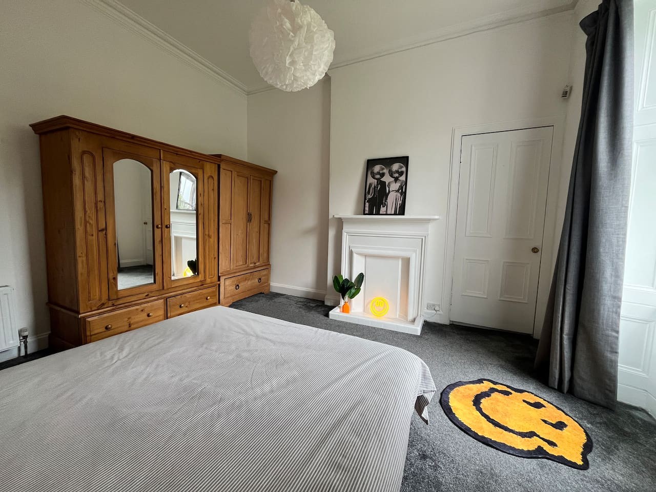 The Central Glasgow Villa in 319 Albert Drive - Property image 58 - VivreStays