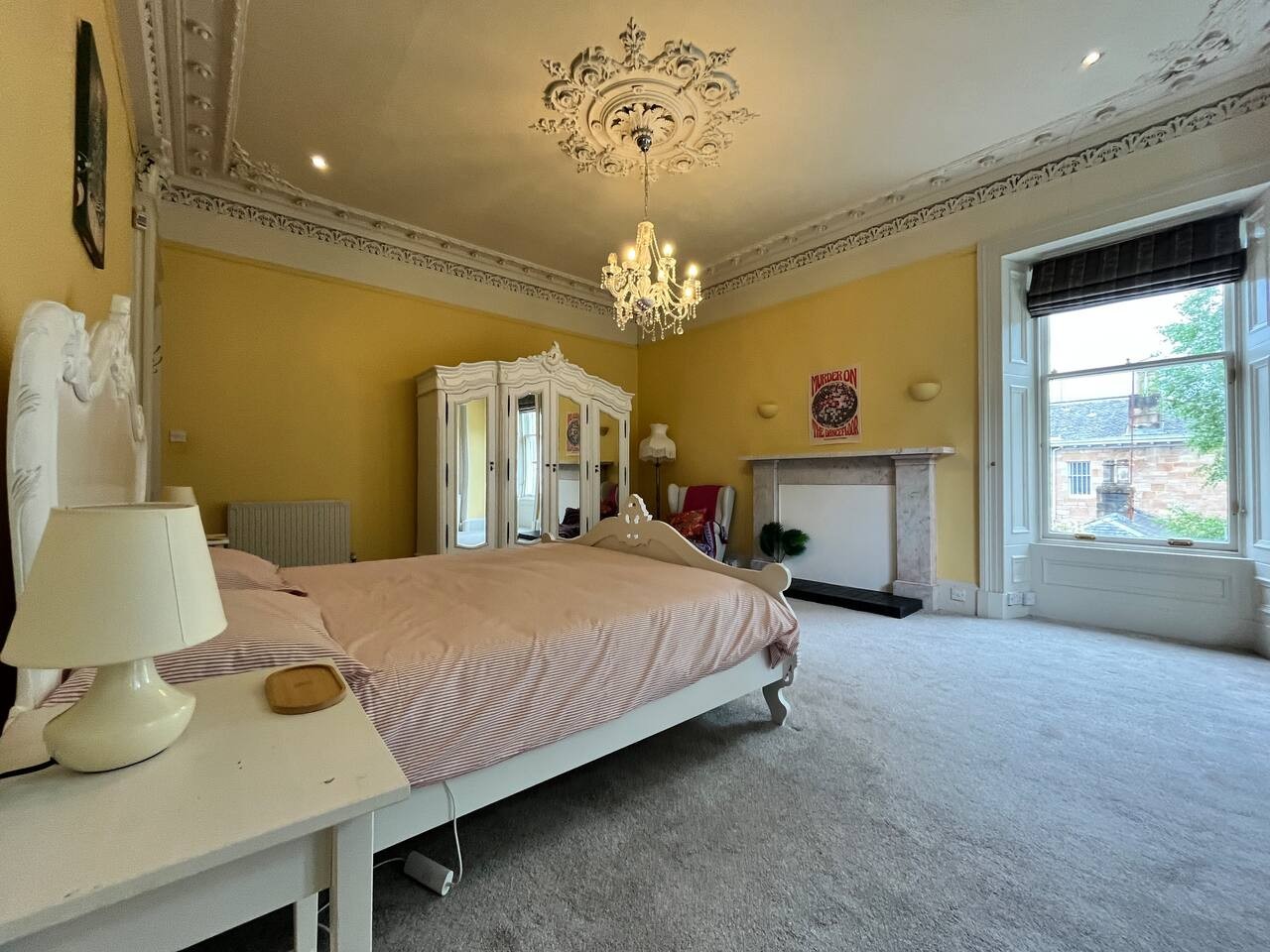 The Central Glasgow Villa in 319 Albert Drive - Property image 97 - VivreStays