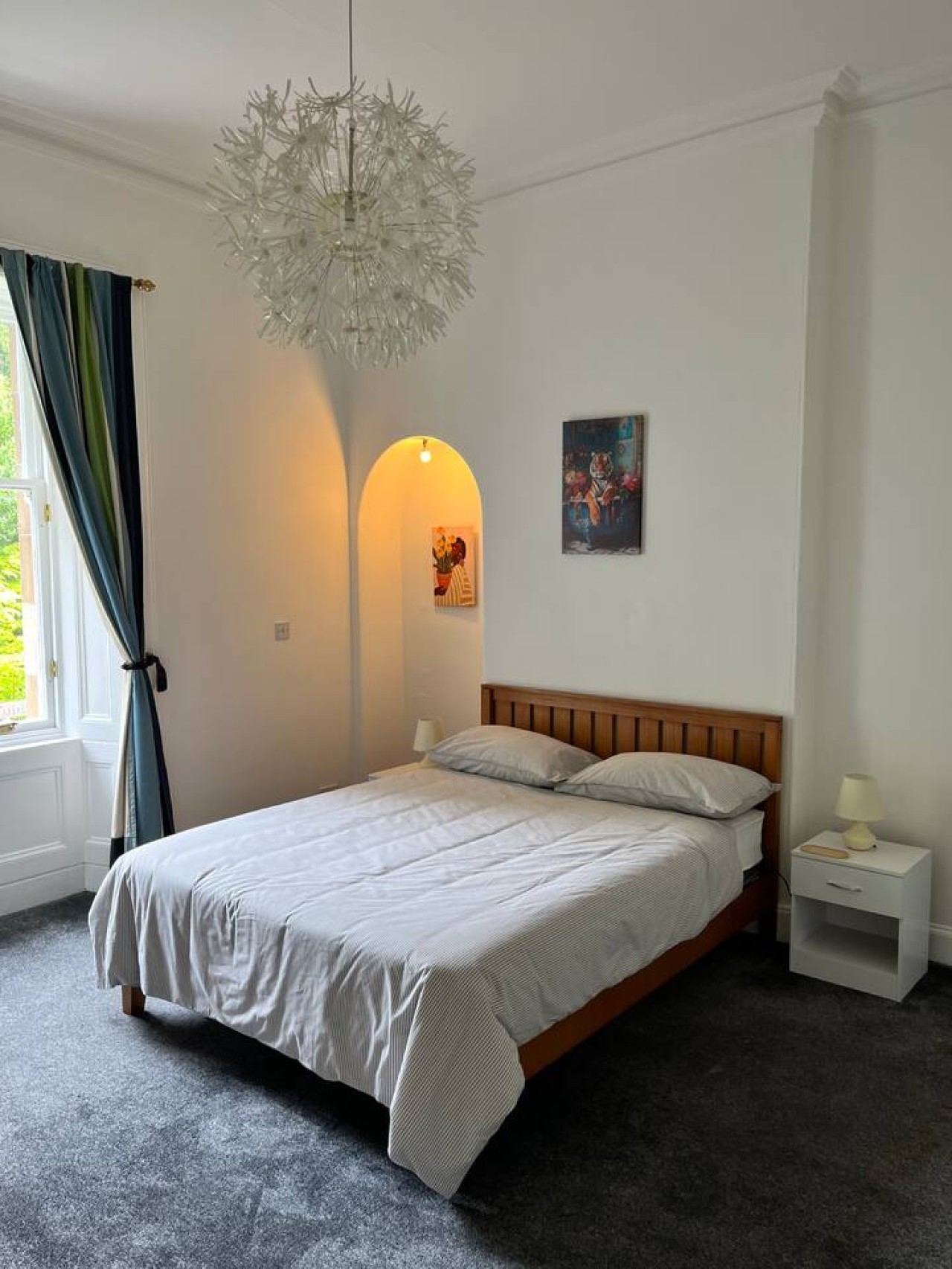 The Central Glasgow Villa in 319 Albert Drive - Property image 71 - VivreStays