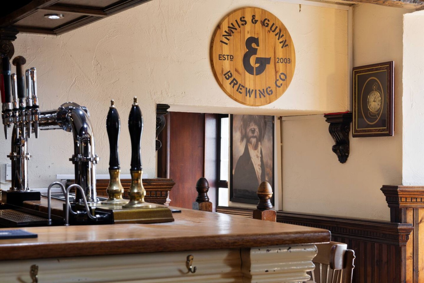 The Tavern | Private Pub & Luxury Group Retreat in Main St, Buchlyvie, Stirling FK8 3LX, UK - Property image 11 - VivreStays