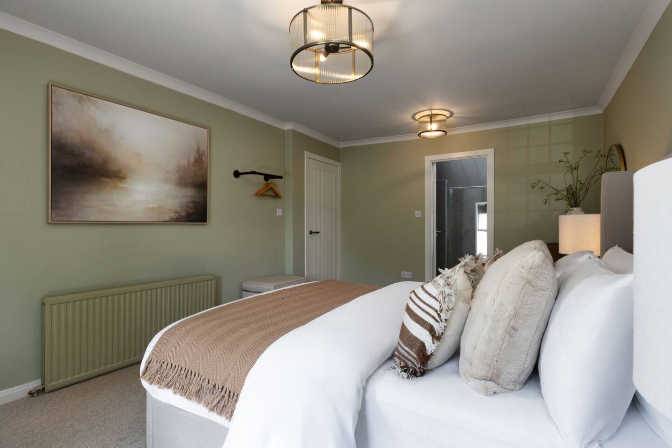 The Tavern | Private Pub & Luxury Group Retreat in Main St, Buchlyvie, Stirling FK8 3LX, UK - Property image 62 - VivreStays