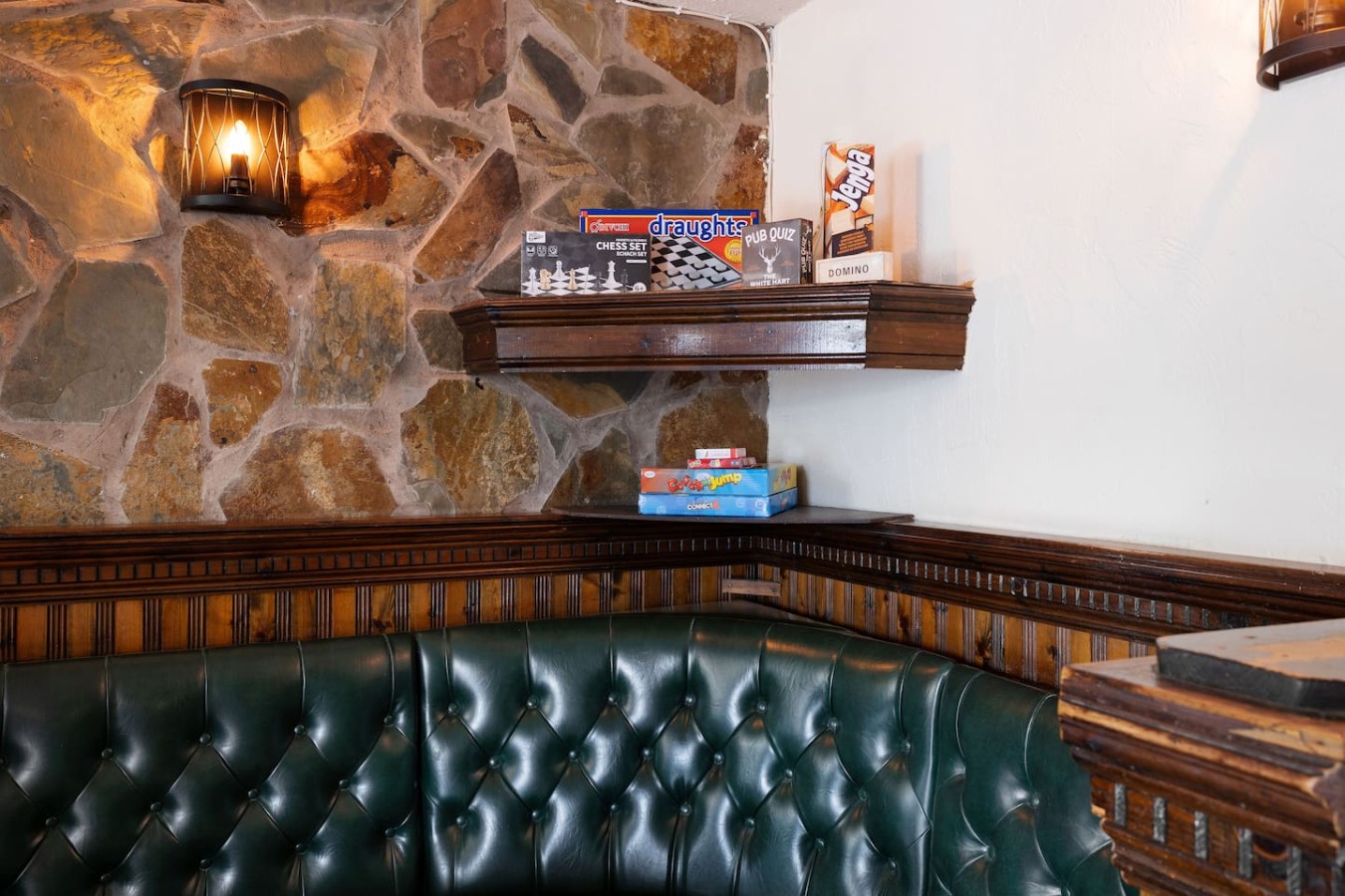 The Tavern | Private Pub & Luxury Group Retreat in Main St, Buchlyvie, Stirling FK8 3LX, UK - Property image 14 - VivreStays