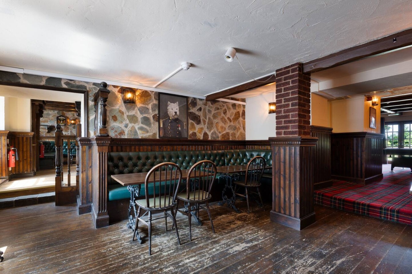 The Tavern | Private Pub & Luxury Group Retreat in Main St, Buchlyvie, Stirling FK8 3LX, UK - Property image 17 - VivreStays