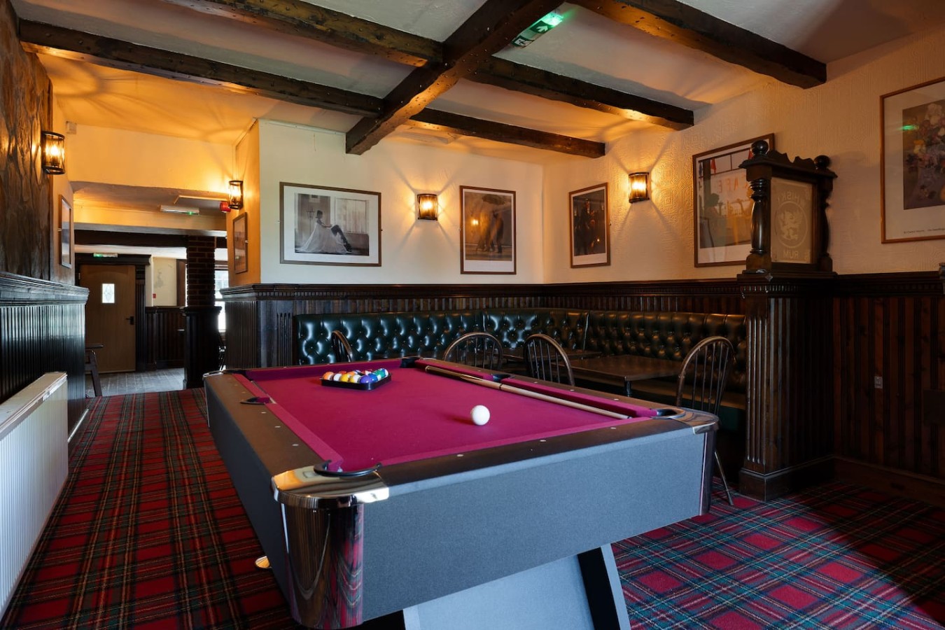 The Tavern | Private Pub & Luxury Group Retreat in Main St, Buchlyvie, Stirling FK8 3LX, UK - Property image 22 - VivreStays