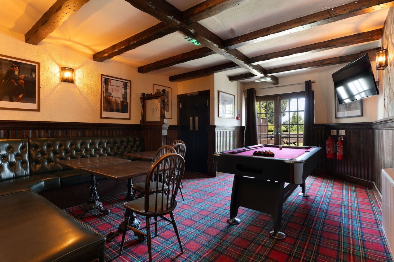 The Tavern | Private Pub & Luxury Group Retreat in Main St, Buchlyvie, Stirling FK8 3LX, UK - Property image 23 - VivreStays