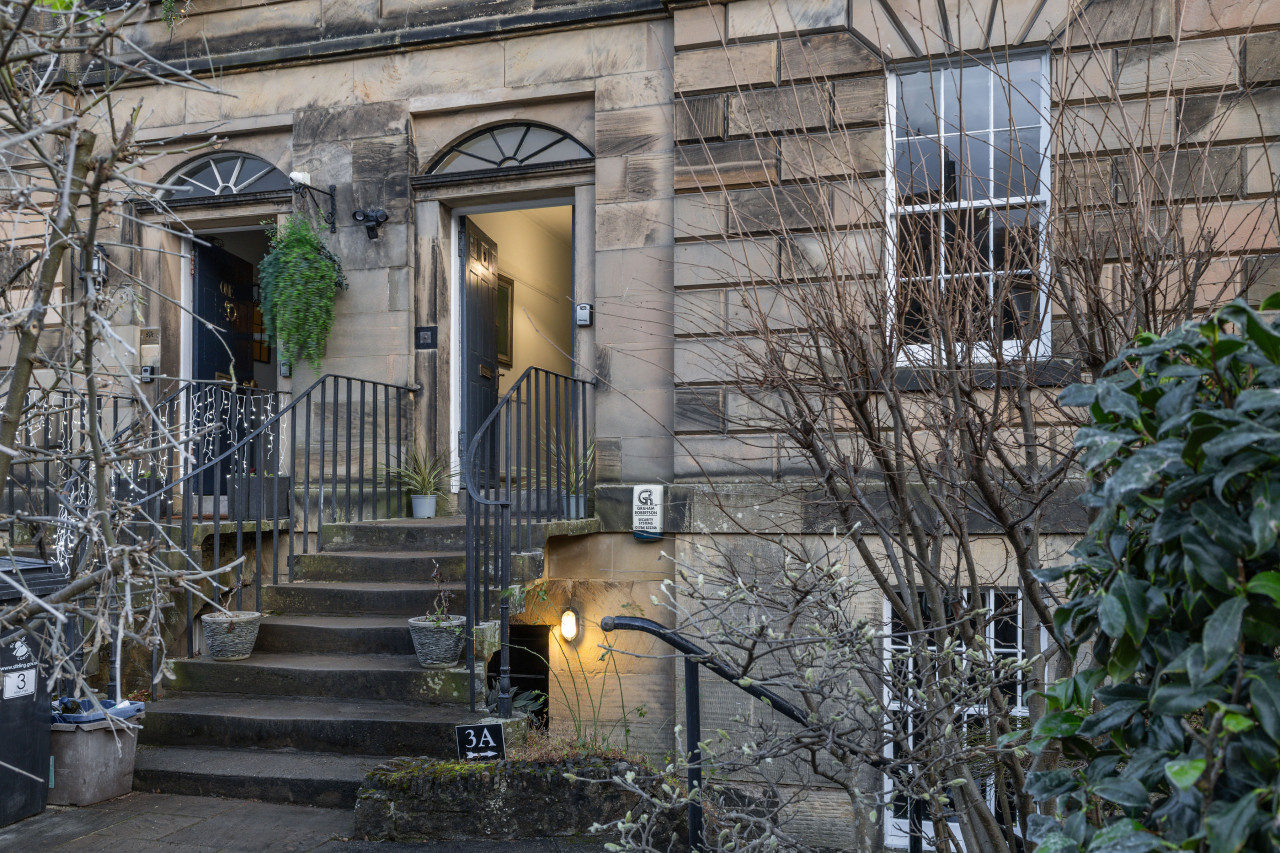 The Stirling Townhouse in 3 Allan Park, FK82QG, Stirling - Property image 7 - VivreStays