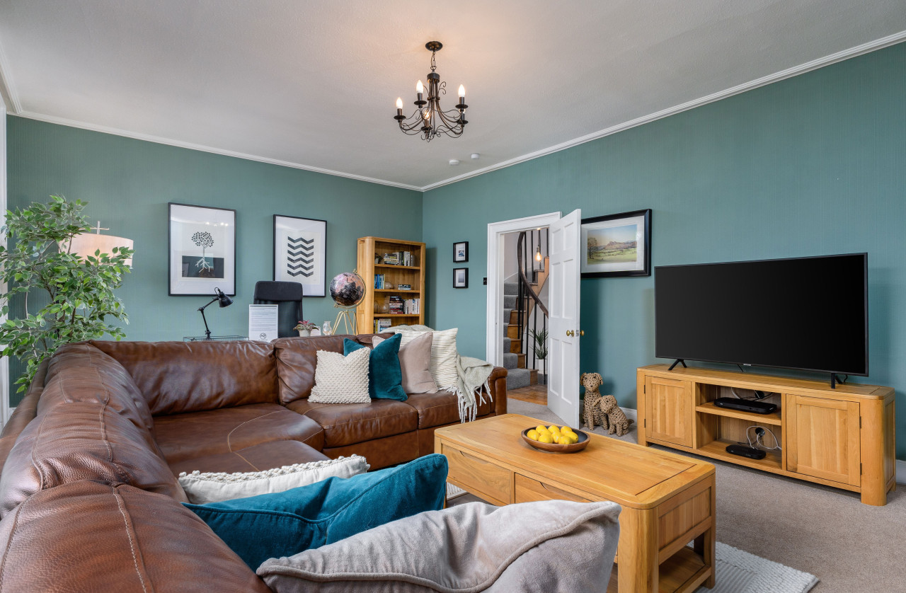 The Stirling Townhouse in 3 Allan Park, FK82QG, Stirling - Property image 9 - VivreStays