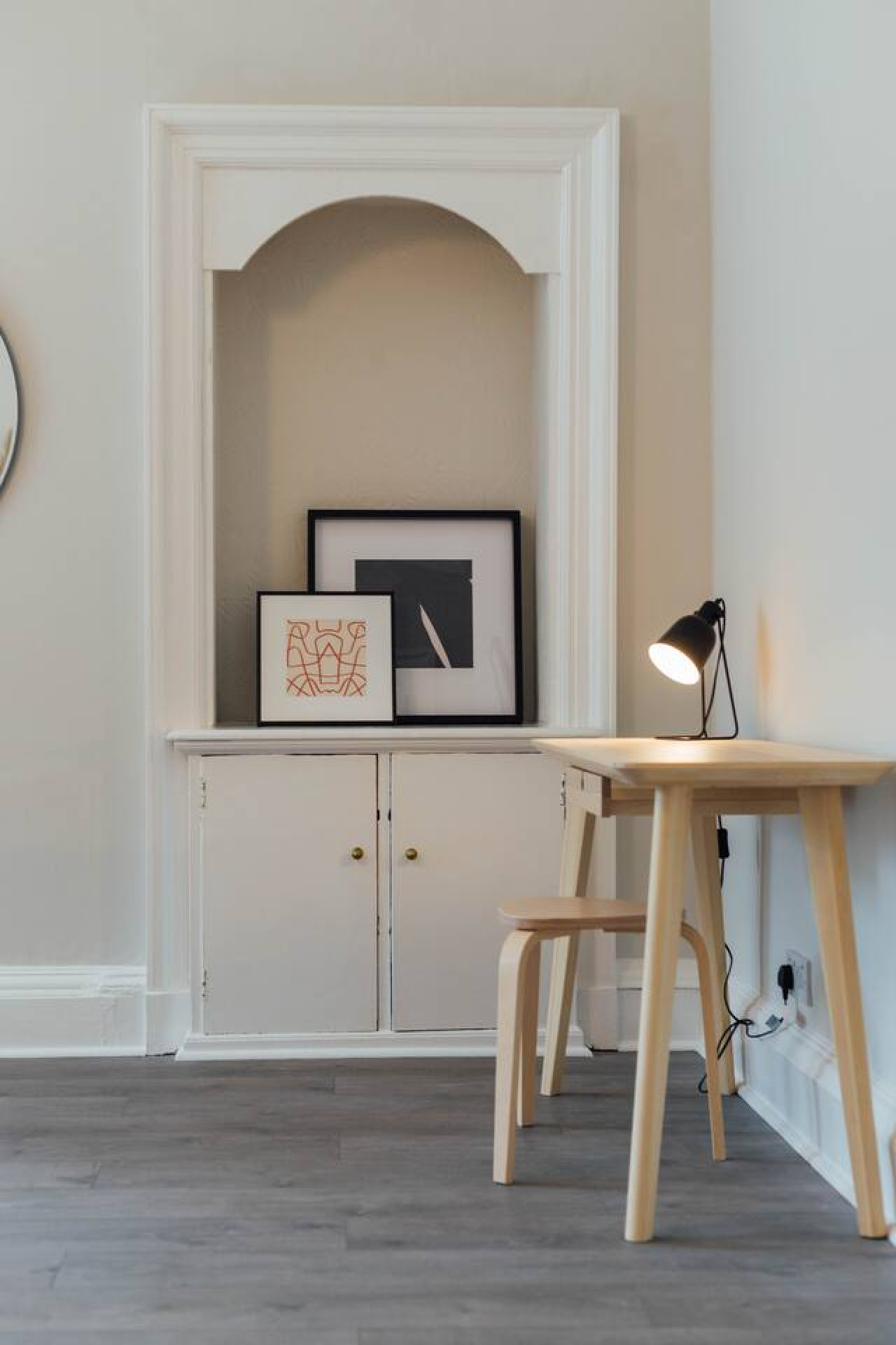 Stylish Stirling Apartment - free parking in 13 Douglas Street B - Property image 9 - VivreStays