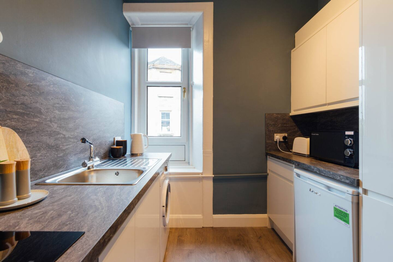 Stylish Stirling Apartment - free parking in 13 Douglas Street B - Property image 21 - VivreStays