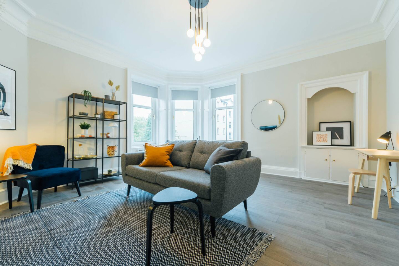 Stylish Stirling Apartment - free parking serviced apartment - Stirling - VivreStays