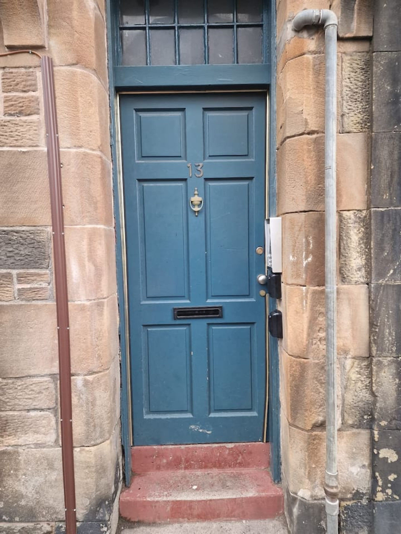 Stylish Stirling Apartment - free parking in 13 Douglas Street B - Property image 39 - VivreStays