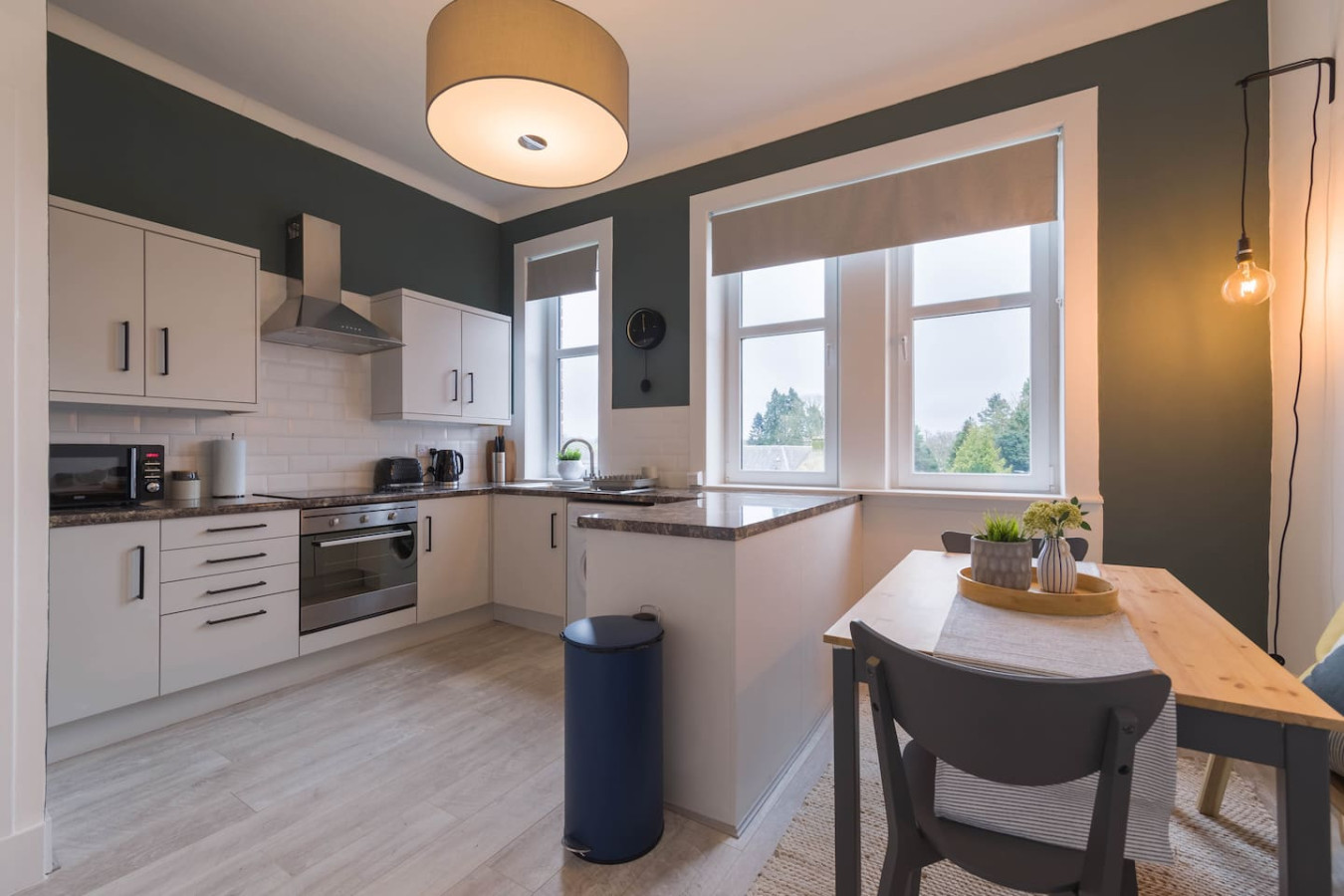 The Trossachs Apartment - Free Parking serviced apartment - Doune - VivreStays