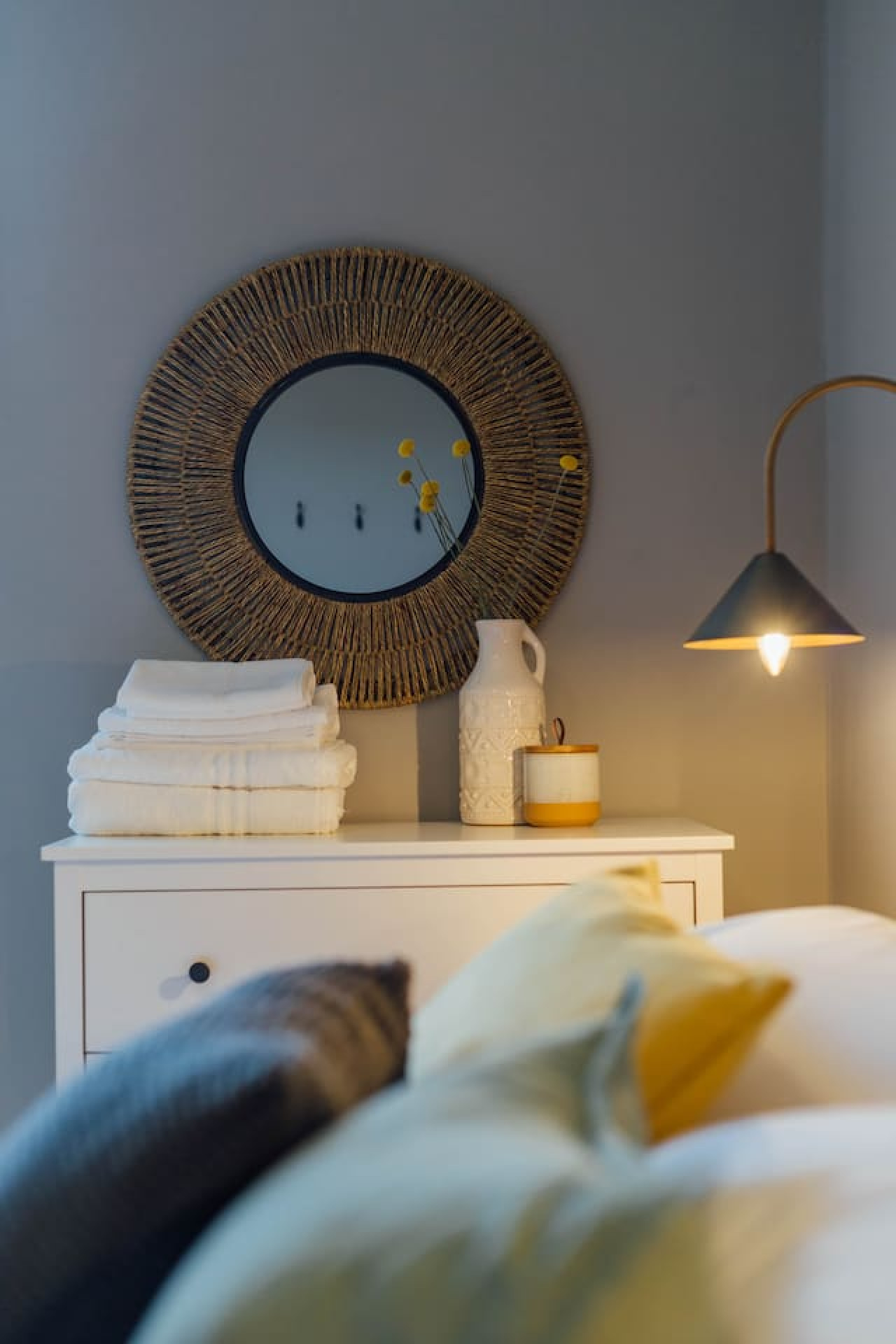 The Trossachs Apartment - Free Parking in 12 King Street - Property image 3 - VivreStays