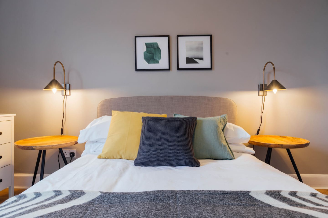 The Trossachs Apartment - Free Parking in 12 King Street - Property image 23 - VivreStays