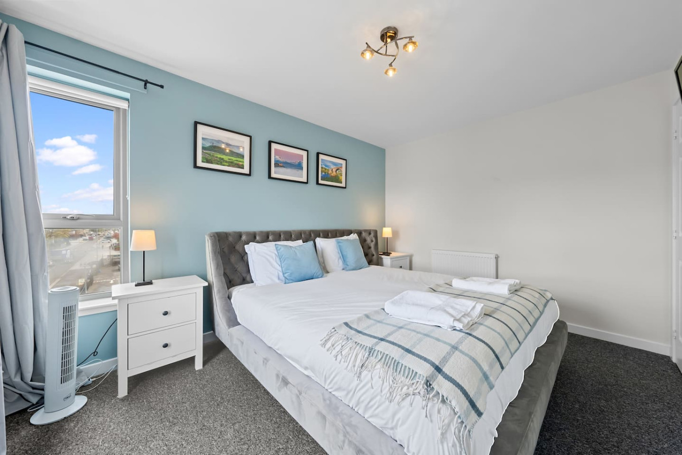 Wallace View 2 bedroom penthouse with free parking in 140 Raploch Road, FK81RS - Property image 32 - VivreStays
