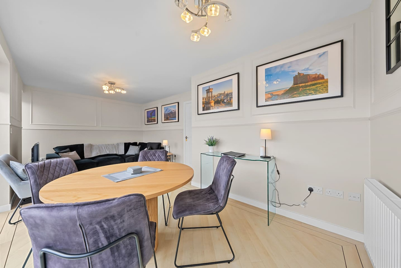 Wallace View 2 bedroom penthouse with free parking in 140 Raploch Road, FK81RS - Property image 10 - VivreStays