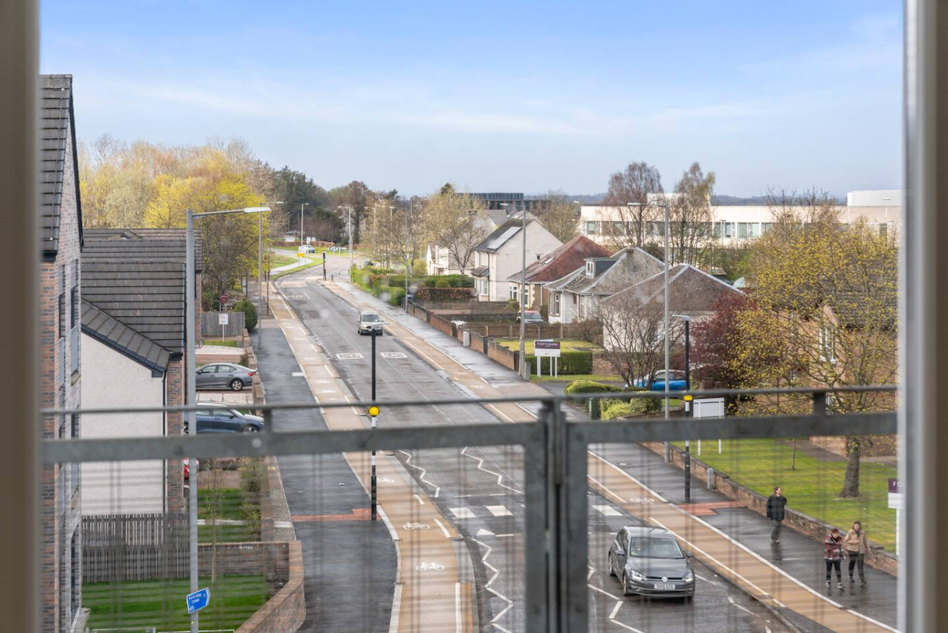 Wallace View 2 bedroom penthouse with free parking in 140 Raploch Road, FK81RS - Property image 7 - VivreStays