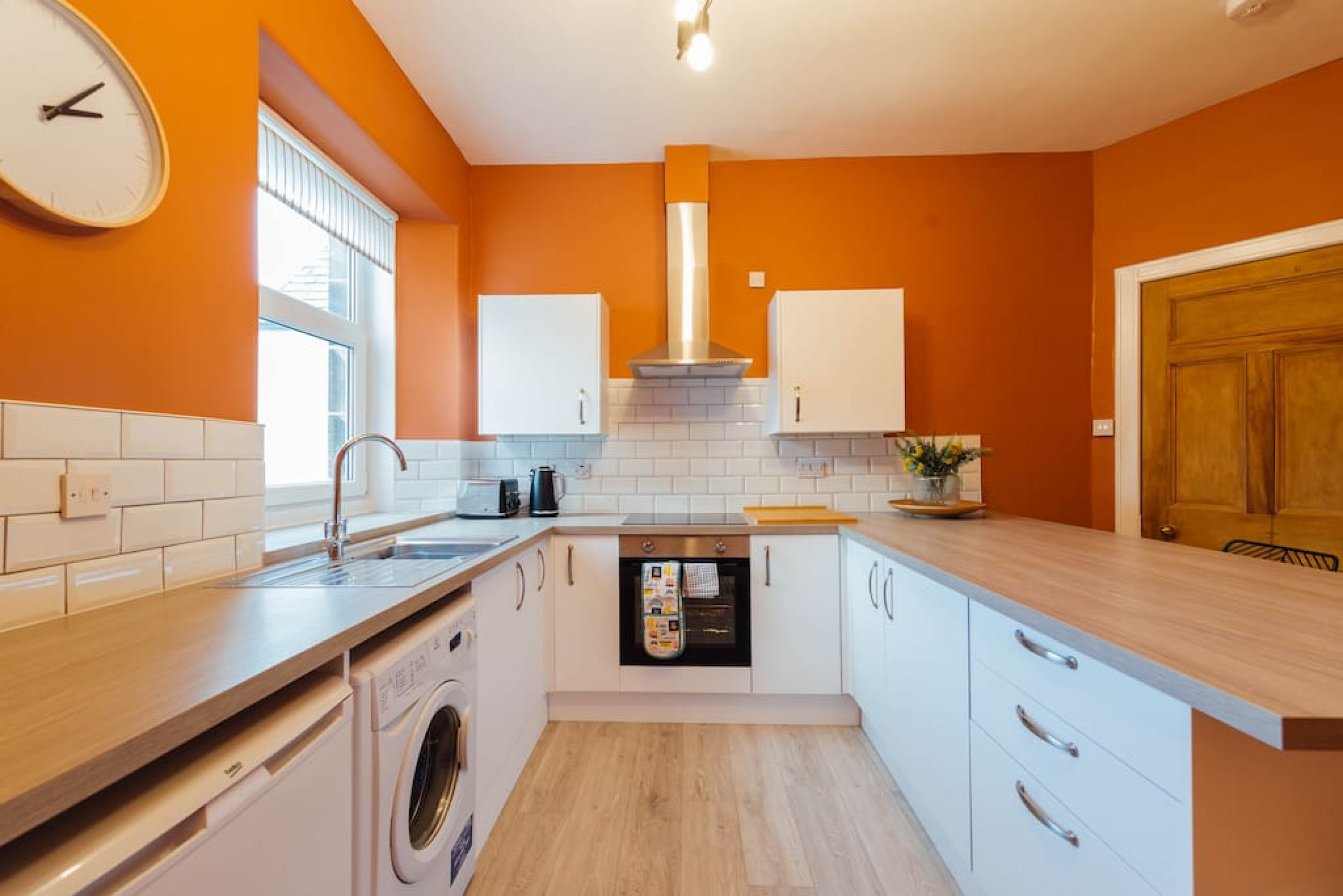 The Riverside Apartment (free parking) in 28 Alexandra Place, FK81UN, Stirling - Property image 15 - VivreStays