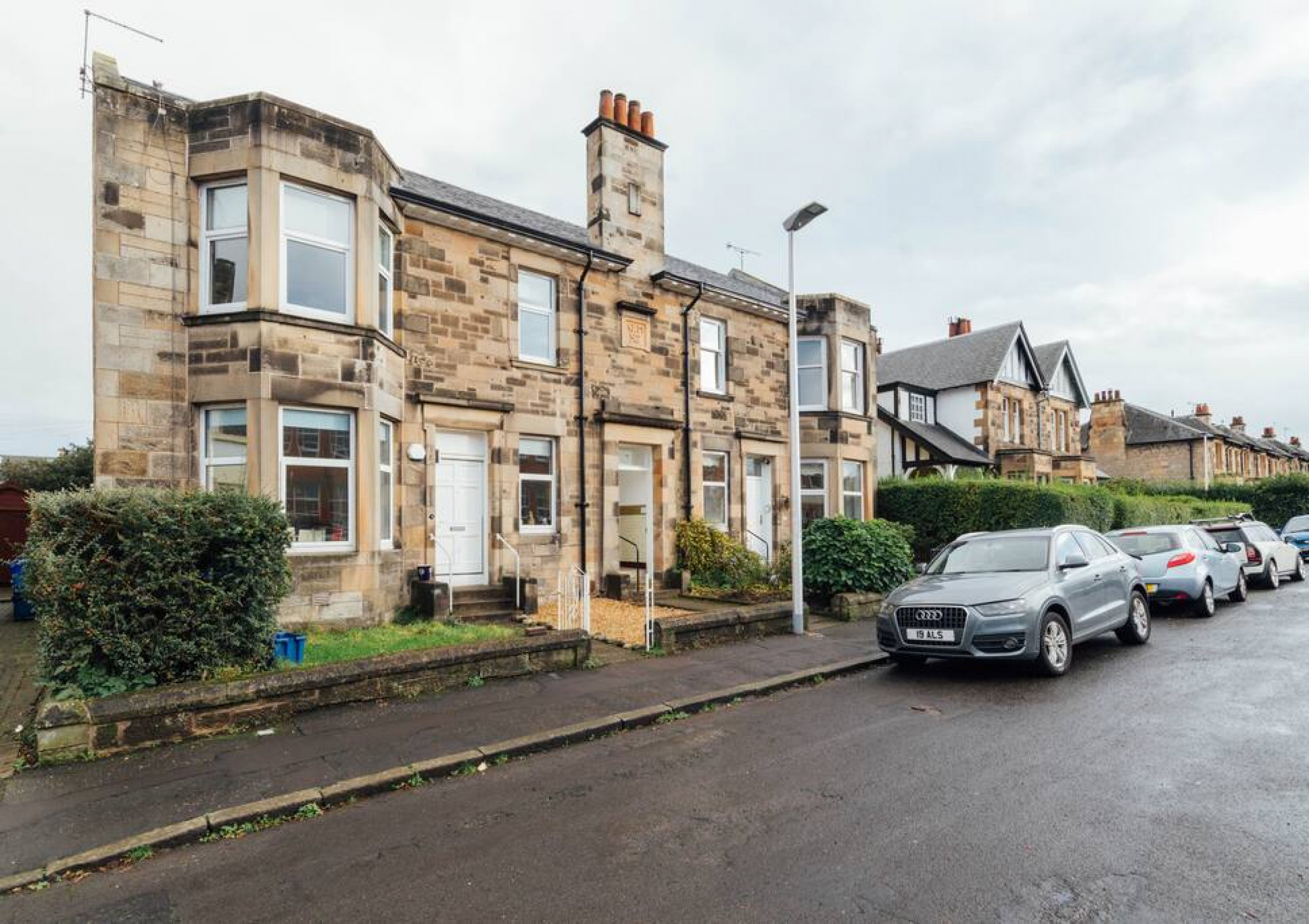The Riverside Apartment (free parking) in 28 Alexandra Place, FK81UN, Stirling - Property image 8 - VivreStays