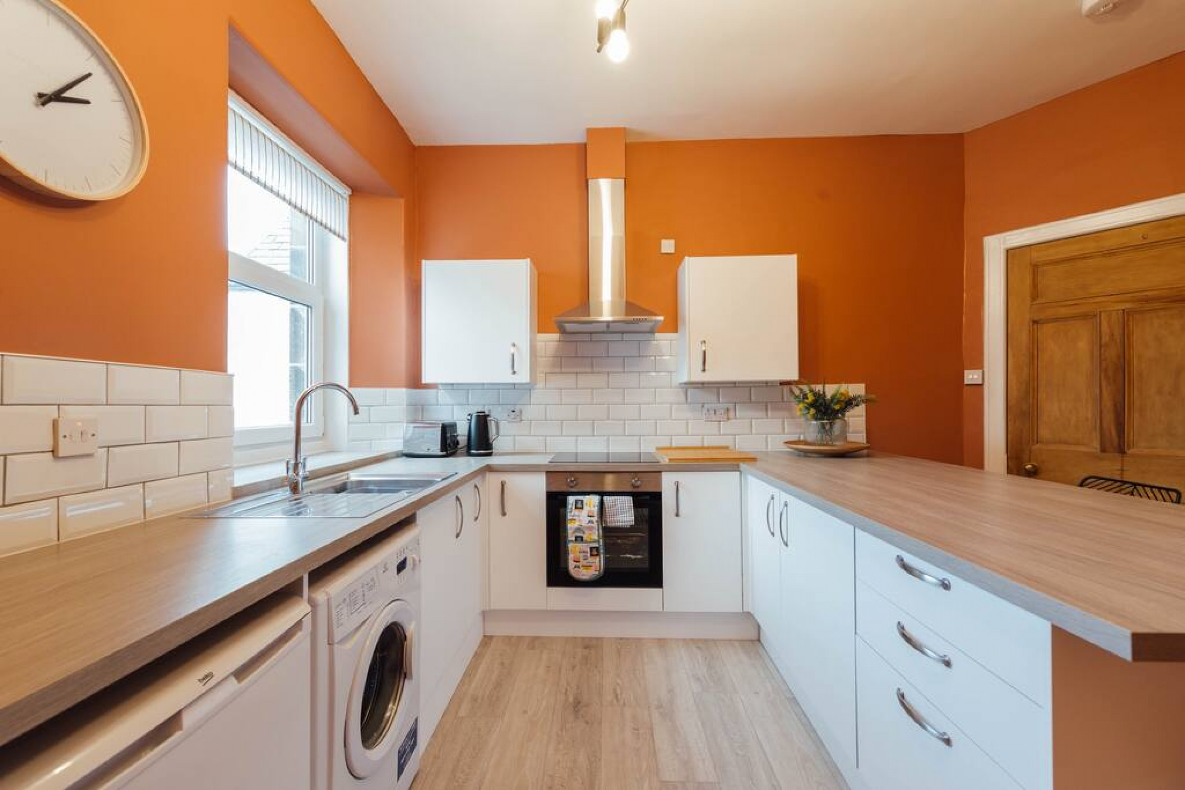 The Riverside Apartment (free parking) in 28 Alexandra Place, FK81UN, Stirling - Property image 16 - VivreStays