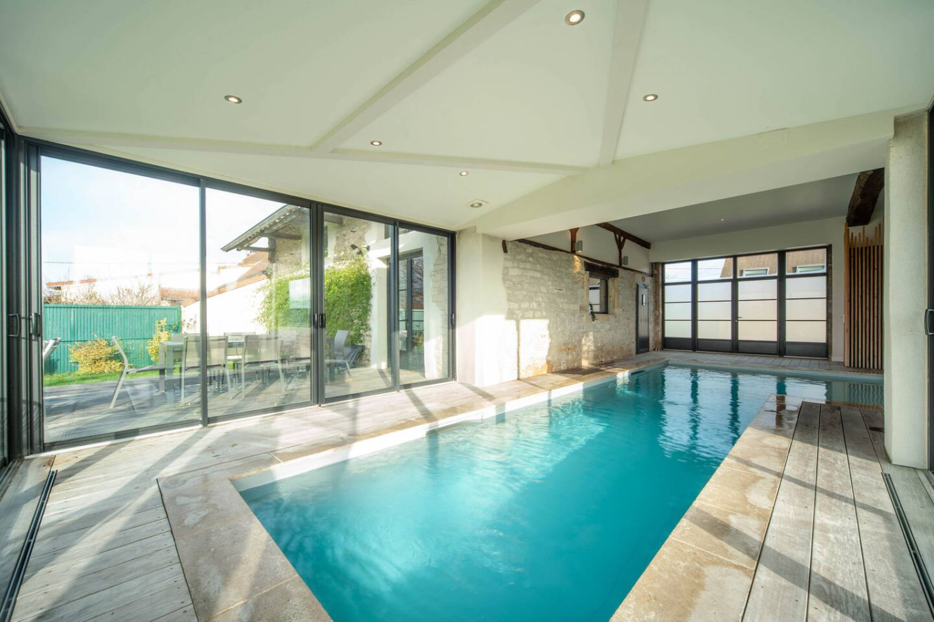 Maison Les Vagastines 1 avec piscine à Saint-Germain-du-Plain