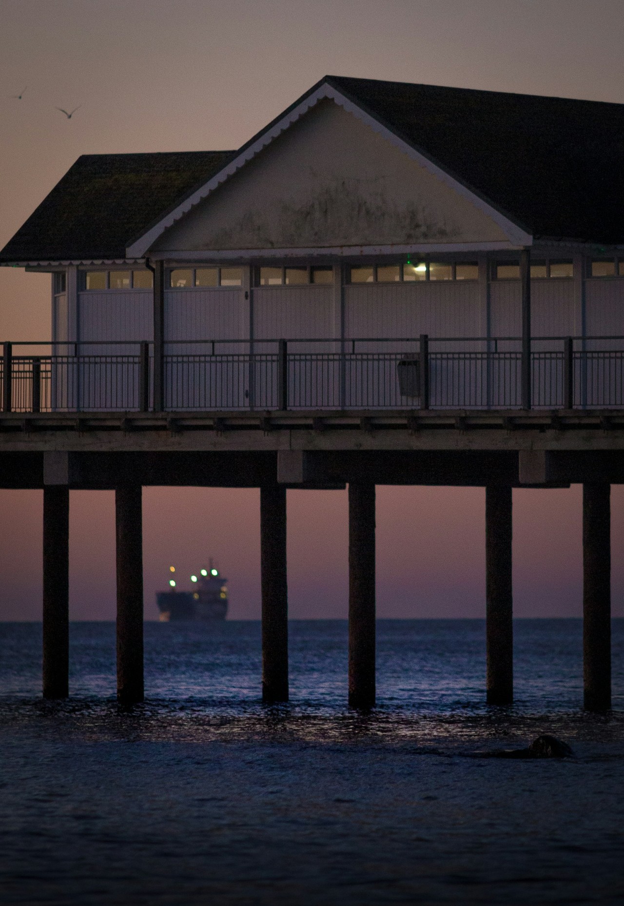 07-pier-twilight-building-ben-wicks.jpg