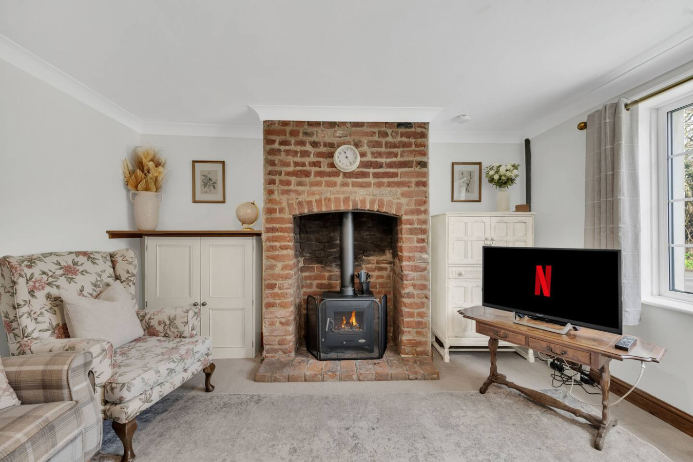3 Bedroom Suffolk Cottage, Entire Home + Parking, photo 19