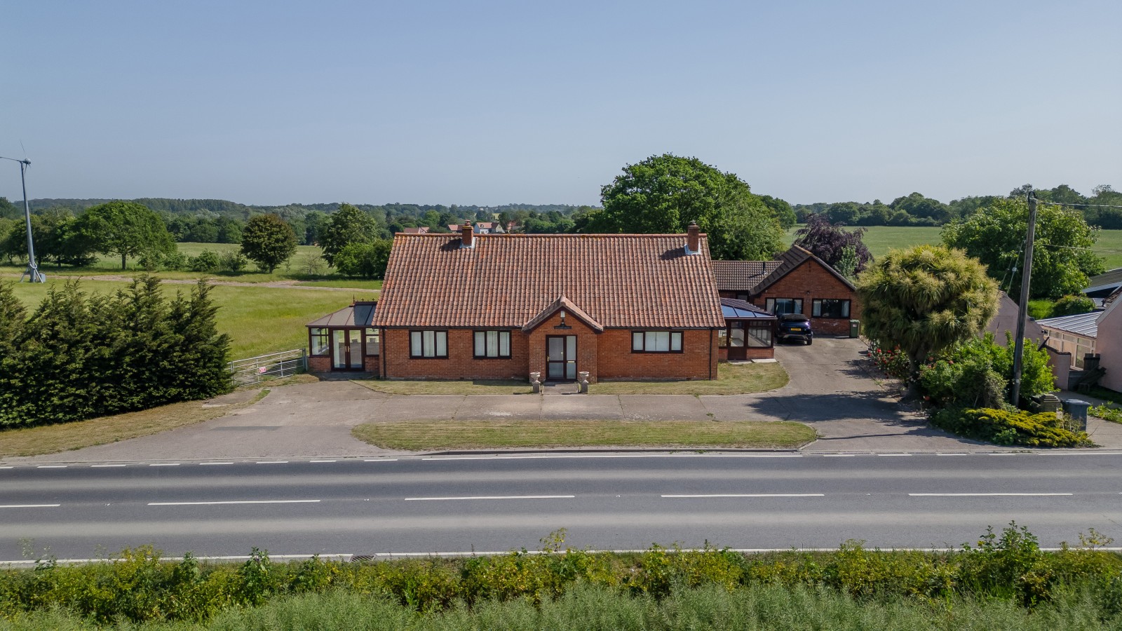 Spacious Contractor Hub Near Sizewell + Parking
