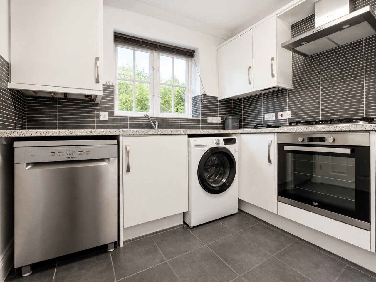 14 Minutes To Sizewell, 3 Bedrooms + Parking, photo 4