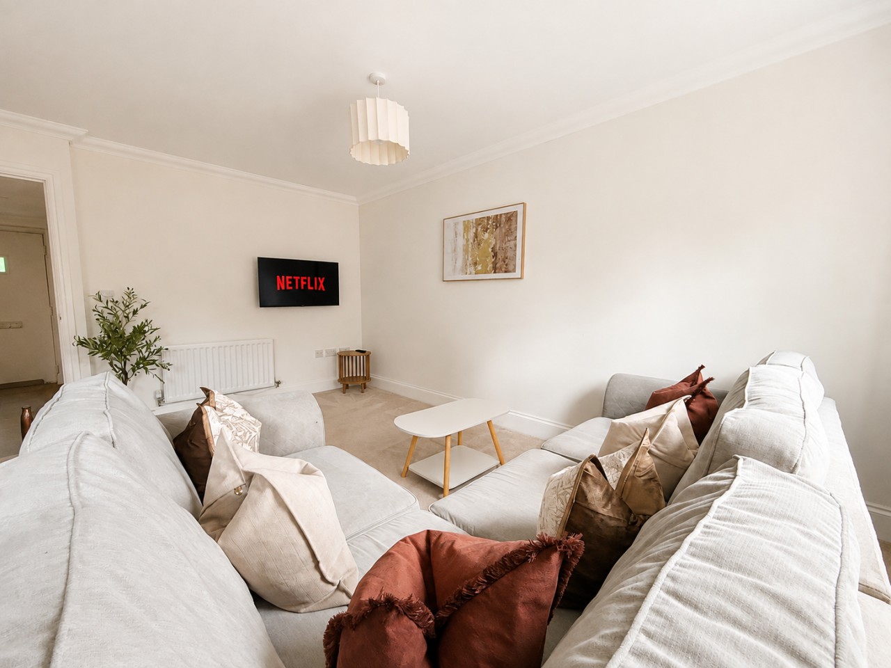 14 Minutes To Sizewell, 3 Bedrooms + Parking, photo 3