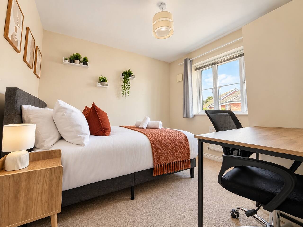 Sizewell Contractors 5Beds Parking Long Stay Deals, photo 6