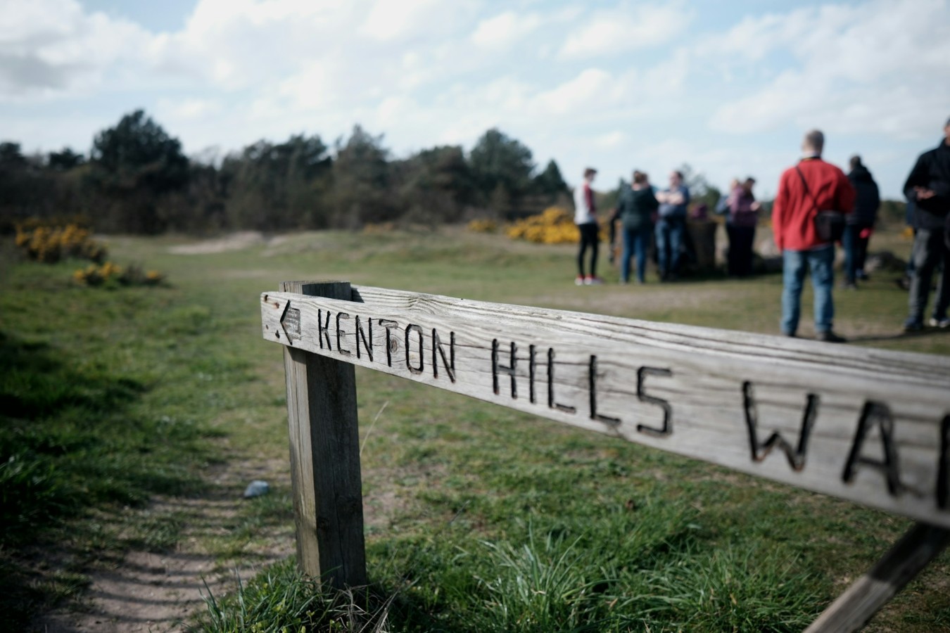 04-kenton-hills-sizewell-sign-ayotunde-ikuesan.jpg