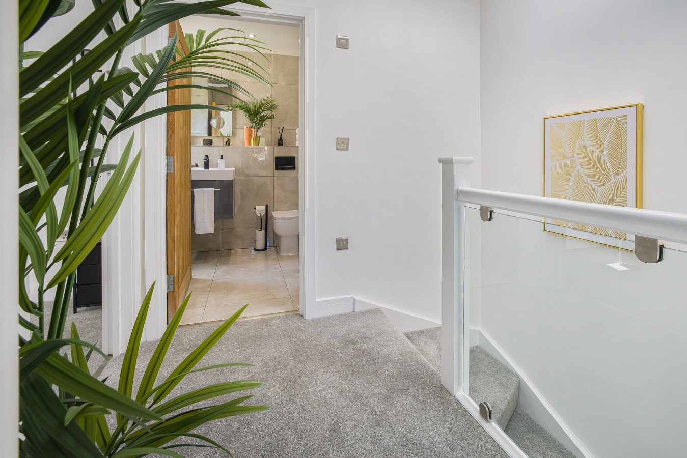 Spacious 3BR Hove Home • Sleeps 8 • Free Parking in Eaton Road - Property image 18 - VivreStays