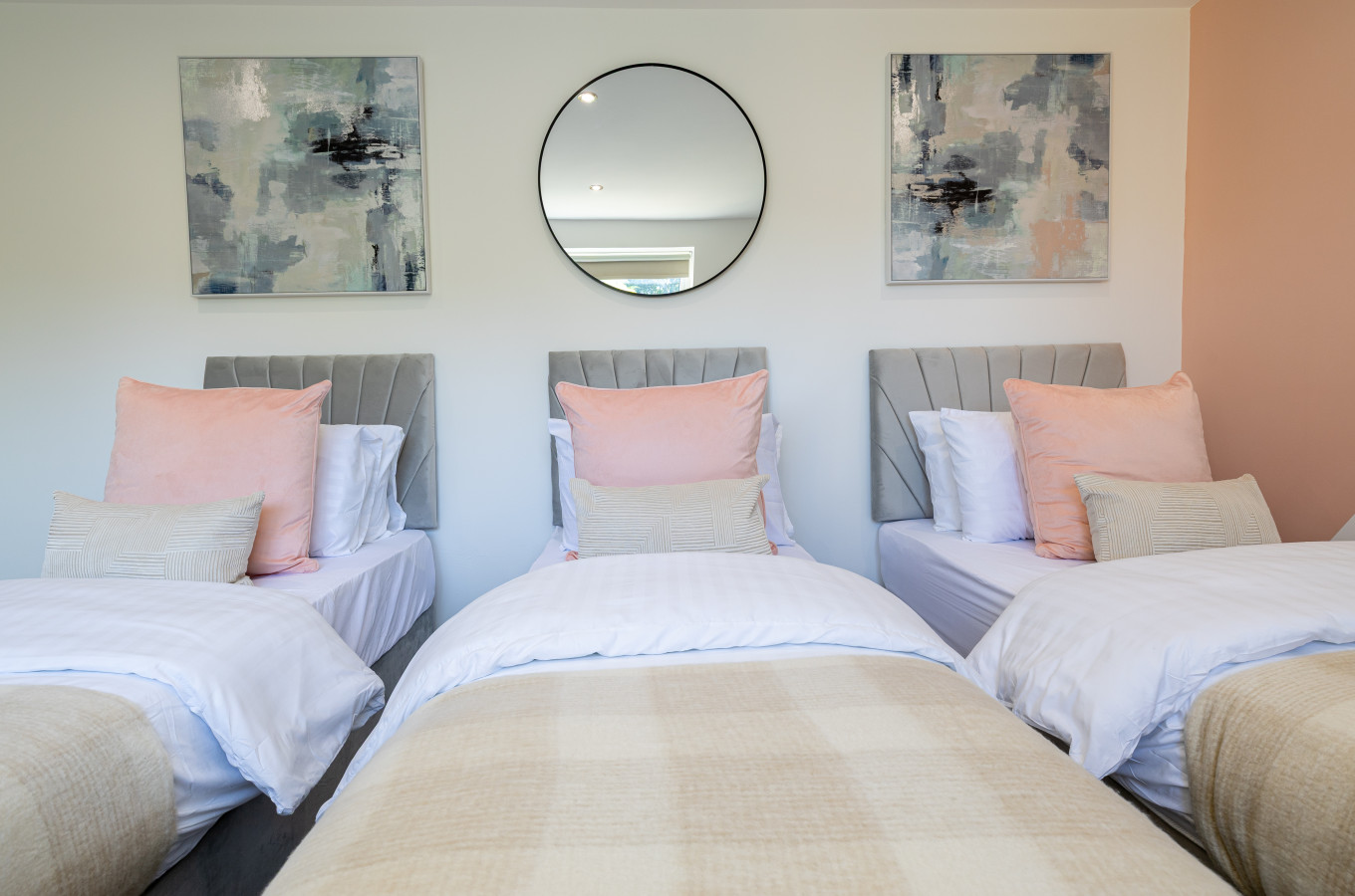 Spacious 3BR Hove Home • Sleeps 8 • Free Parking in Eaton Road - Property image 33 - VivreStays