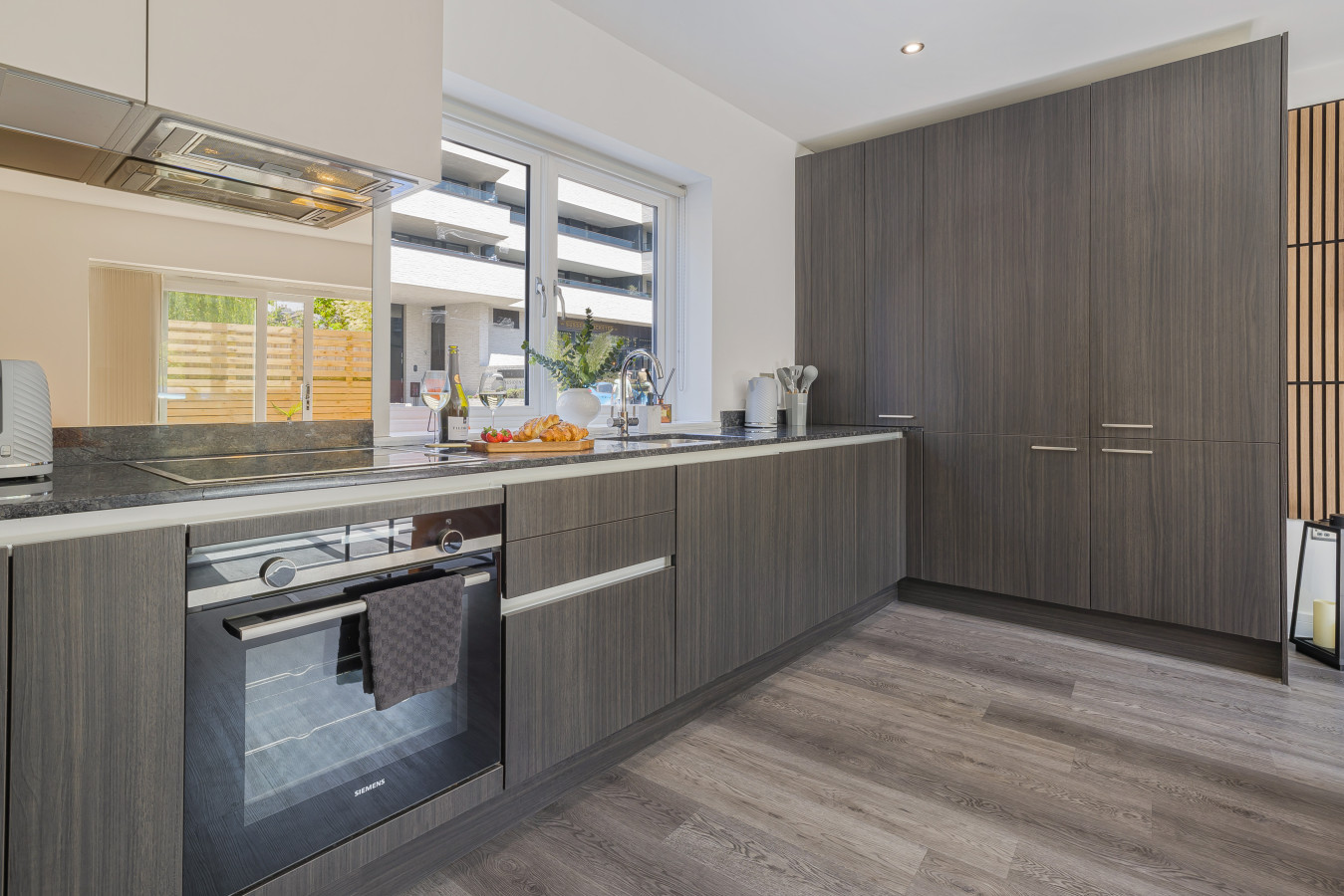 Spacious 3BR Hove Home • Sleeps 8 • Free Parking in Eaton Road - Property image 24 - VivreStays