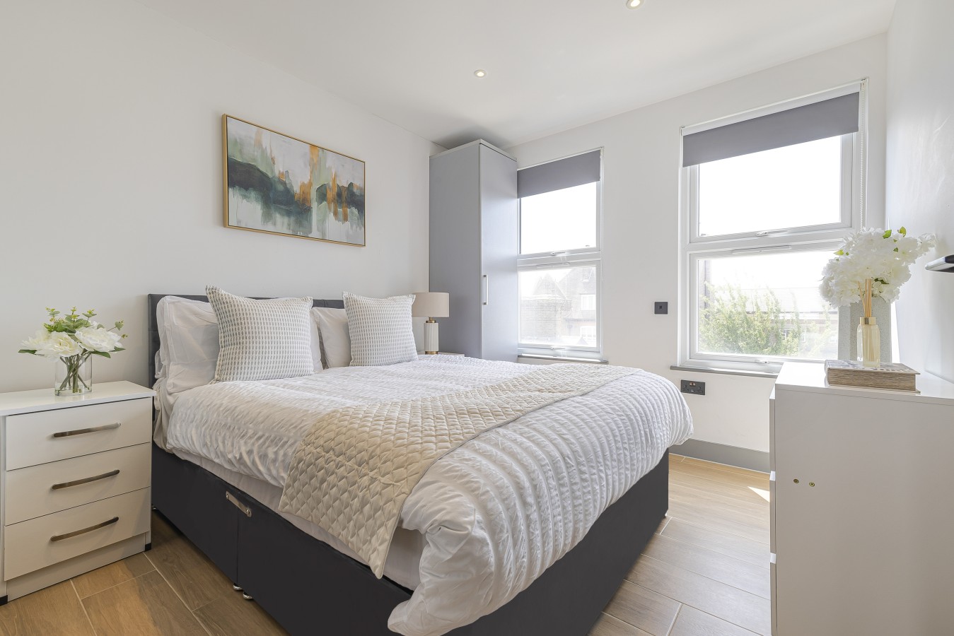 Finchley Penthouse | Sleeps 8 | Long Stay Discount | LDN in Ballards Lane - Property image 24 - VivreStays