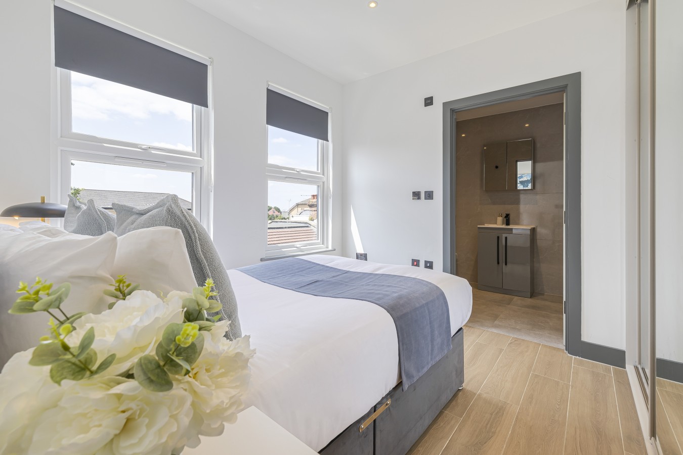 Finchley Penthouse | Sleeps 8 | Long Stay Discount | LDN in Ballards Lane - Property image 23 - VivreStays