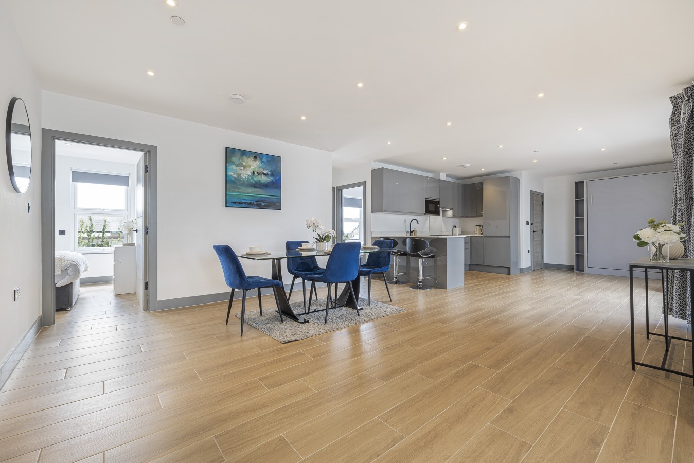 Finchley Penthouse | Sleeps 8 | Long Stay Discount | LDN in Ballards Lane - Property image 25 - VivreStays