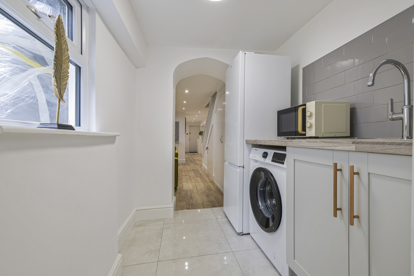 Central | 2BR | Near Pier & Dome | Free Parking in Marlborough Place - Property image 12 - VivreStays