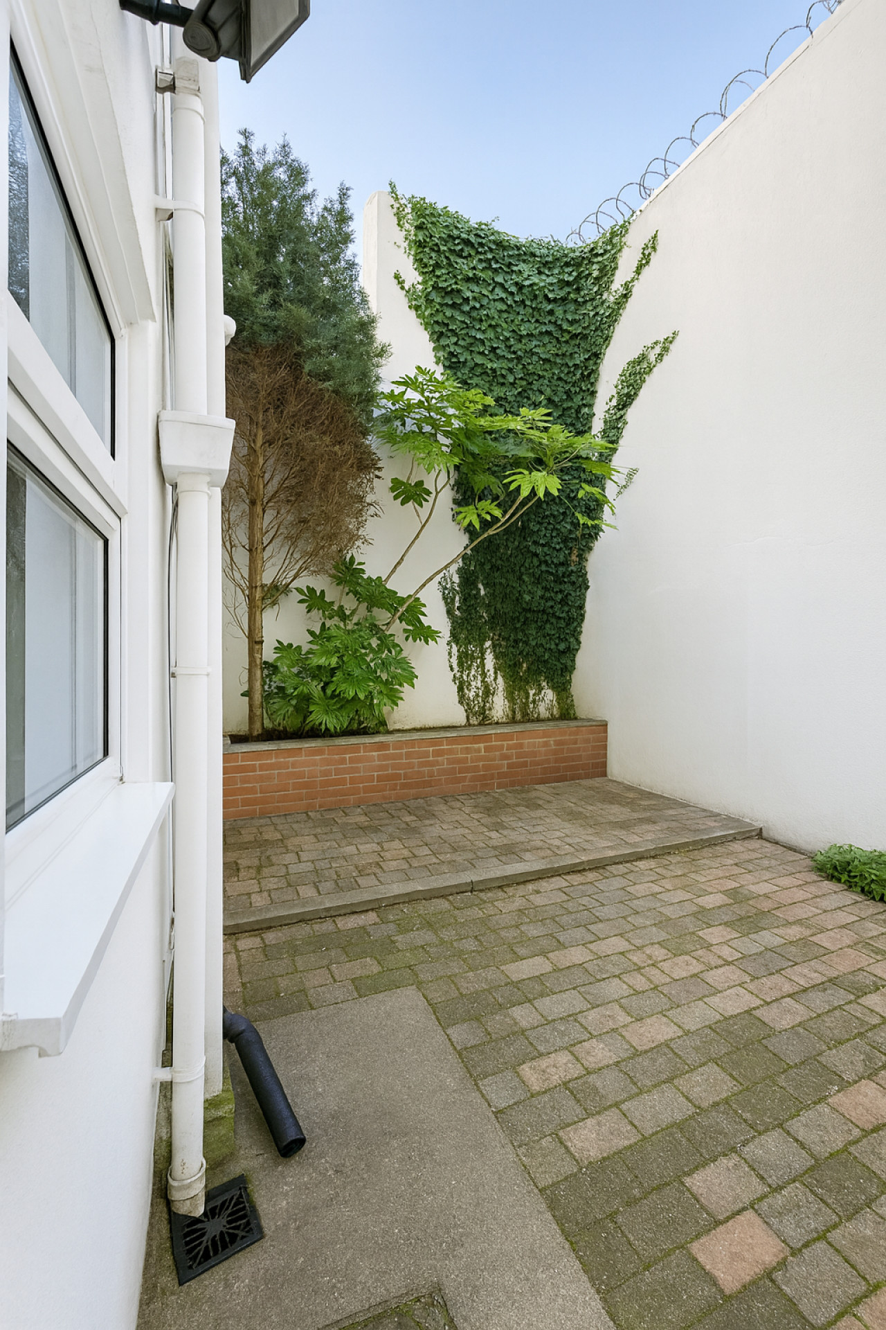 Central | 2BR | Near Pier & Dome | Free Parking in Marlborough Place - Property image 29 - VivreStays