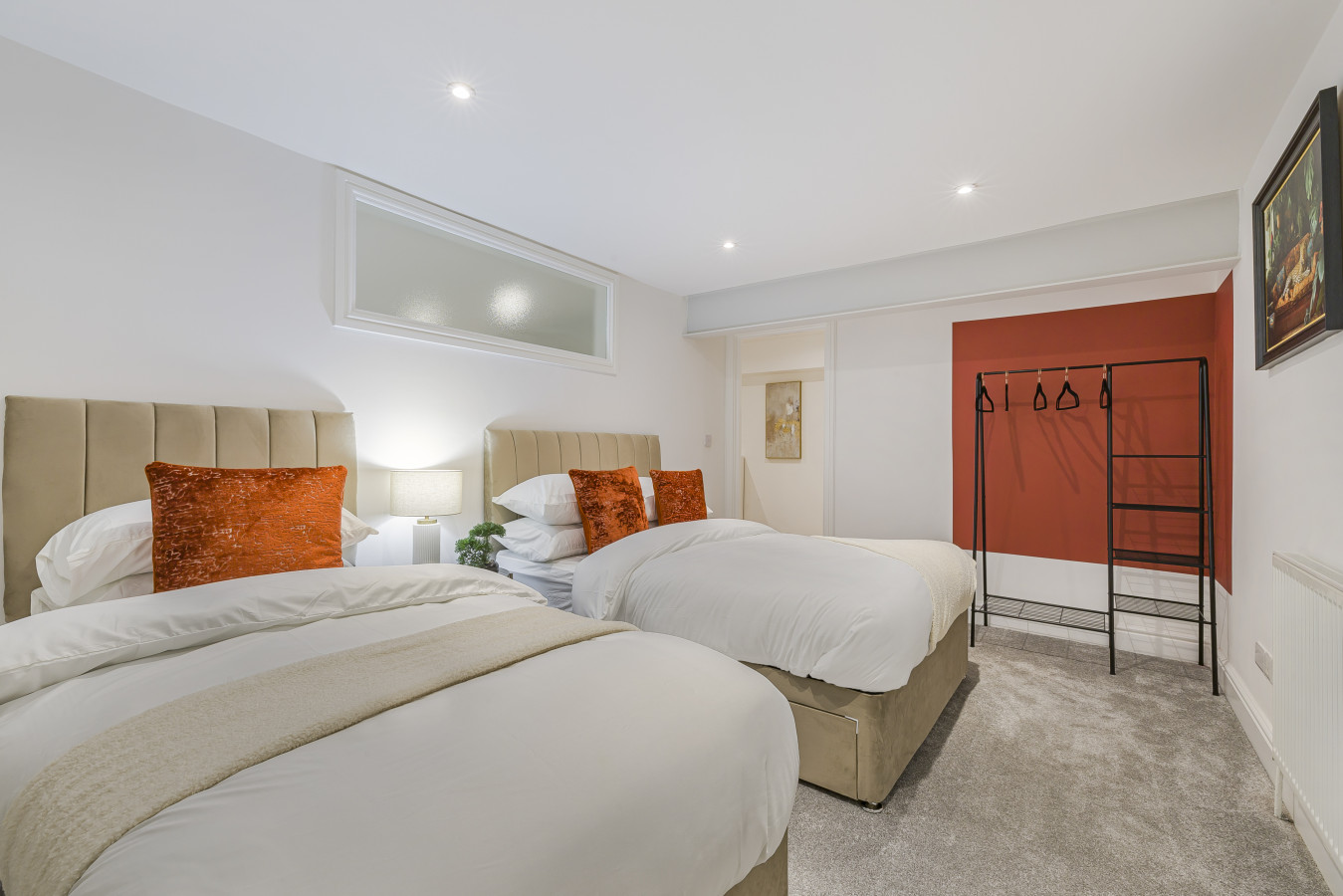 Central | 2BR | Near Pier & Dome | Free Parking in Marlborough Place - Property image 10 - VivreStays