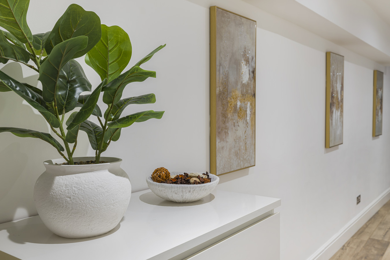 Central | 2BR | Near Pier & Dome | Free Parking in Marlborough Place - Property image 27 - VivreStays