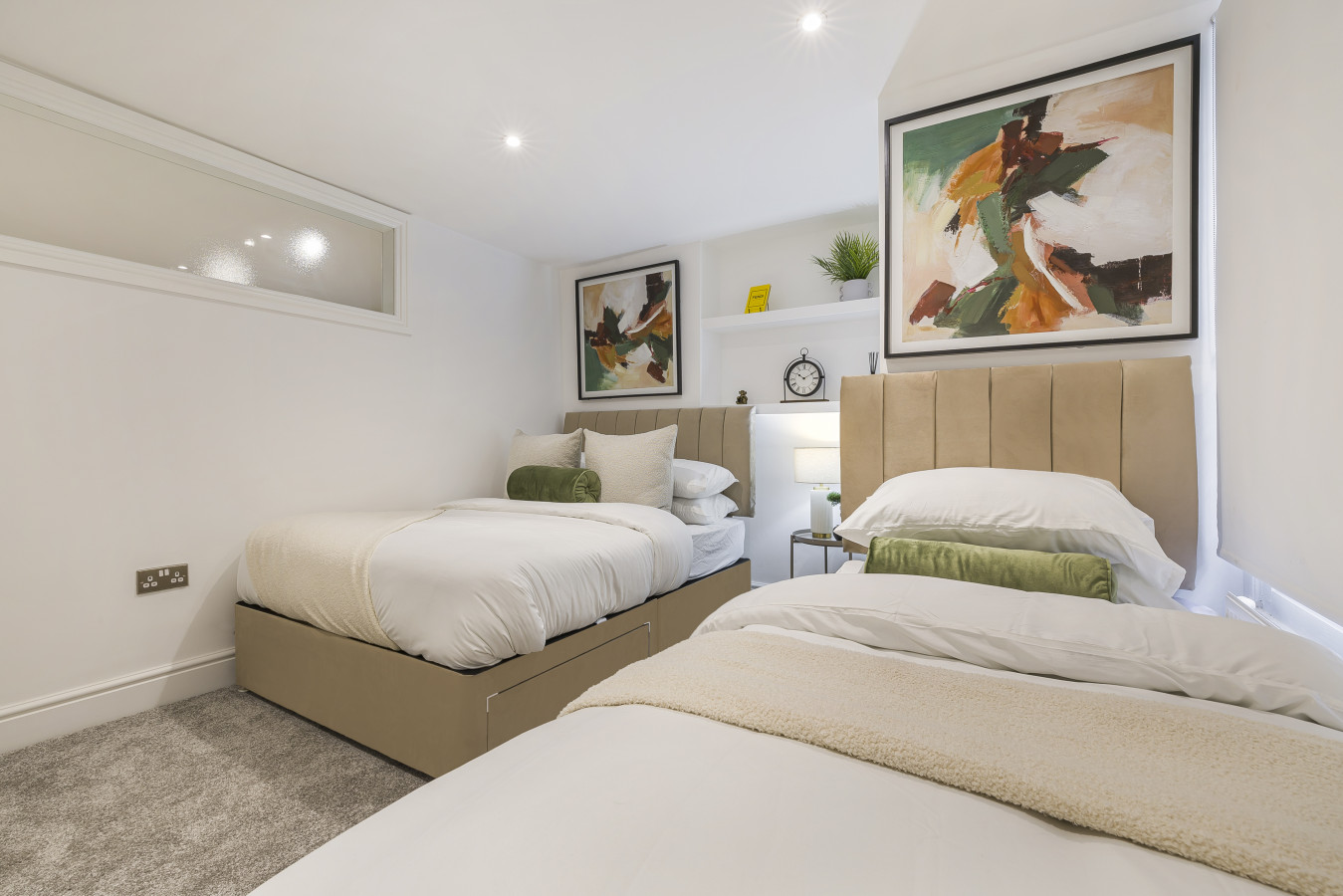 Central | 2BR | Near Pier & Dome | Free Parking in Marlborough Place - Property image 6 - VivreStays