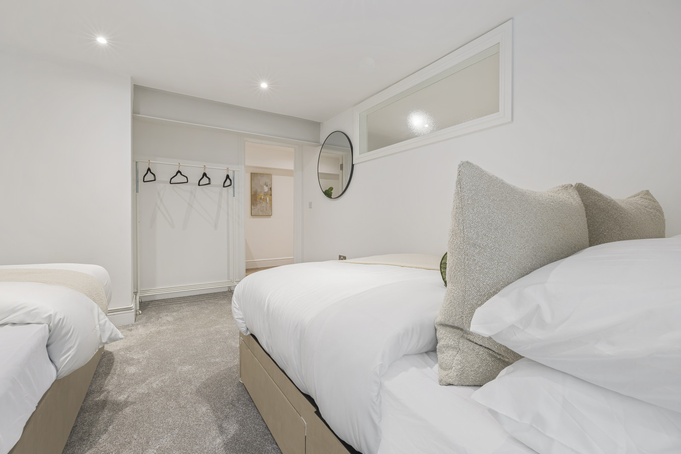 Central | 2BR | Near Pier & Dome | Free Parking in Marlborough Place - Property image 30 - VivreStays